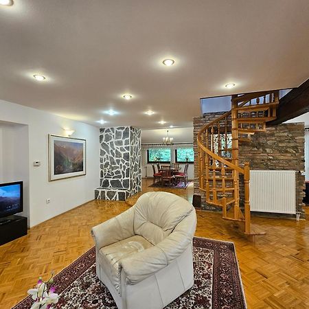 Apartment Nina With Private Terrace Tour As Liubliana Exterior foto